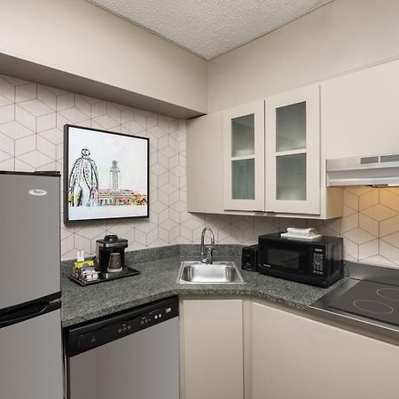 Doubletree Suites By Hilton Austin Downtown Capitol Ngoại thất bức ảnh