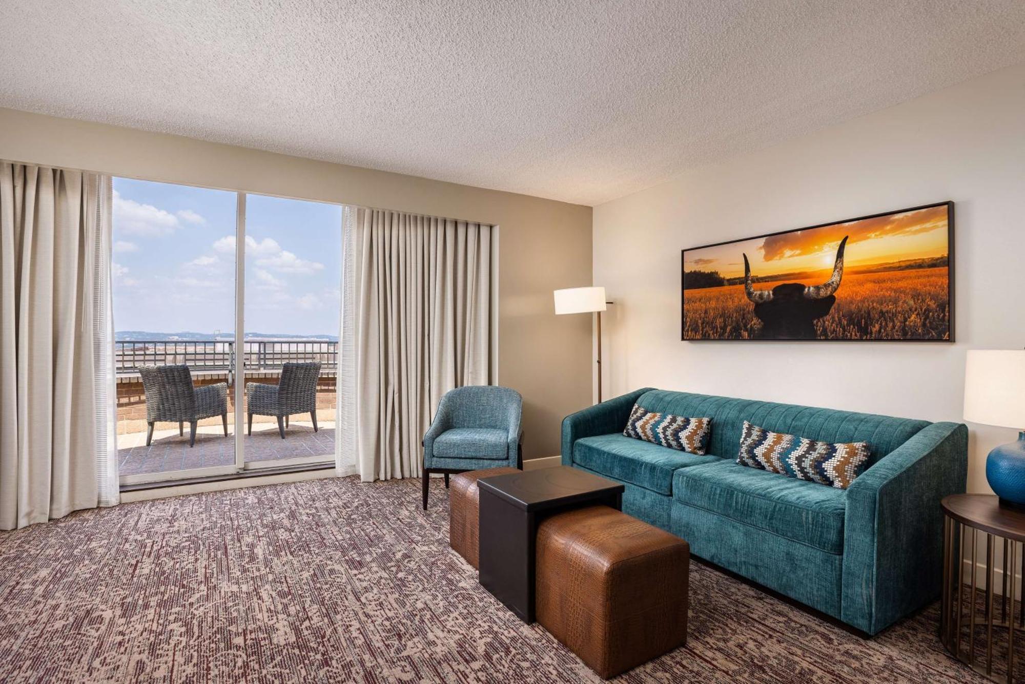 Doubletree Suites By Hilton Austin Downtown Capitol Ngoại thất bức ảnh
