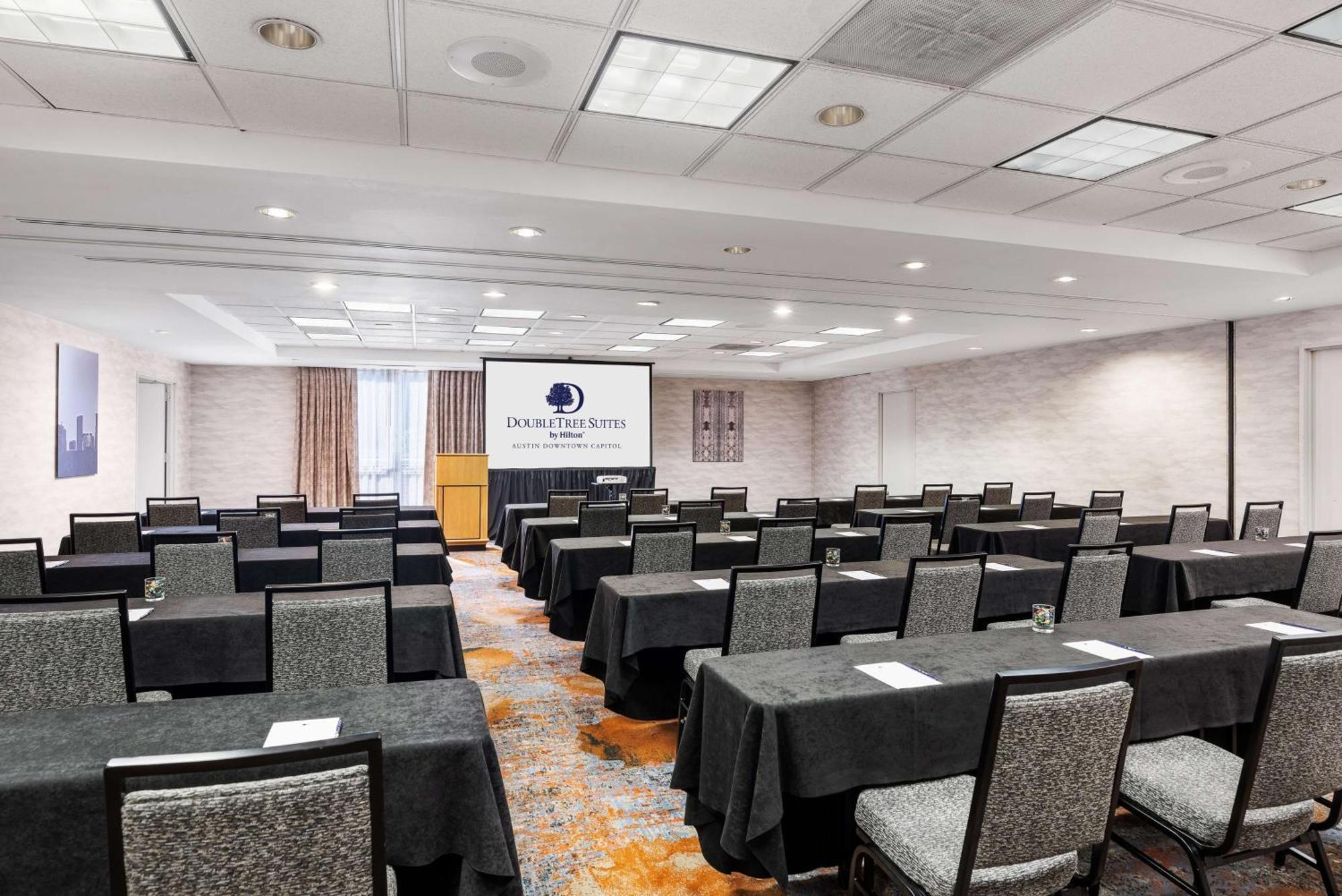 Doubletree Suites By Hilton Austin Downtown Capitol Ngoại thất bức ảnh