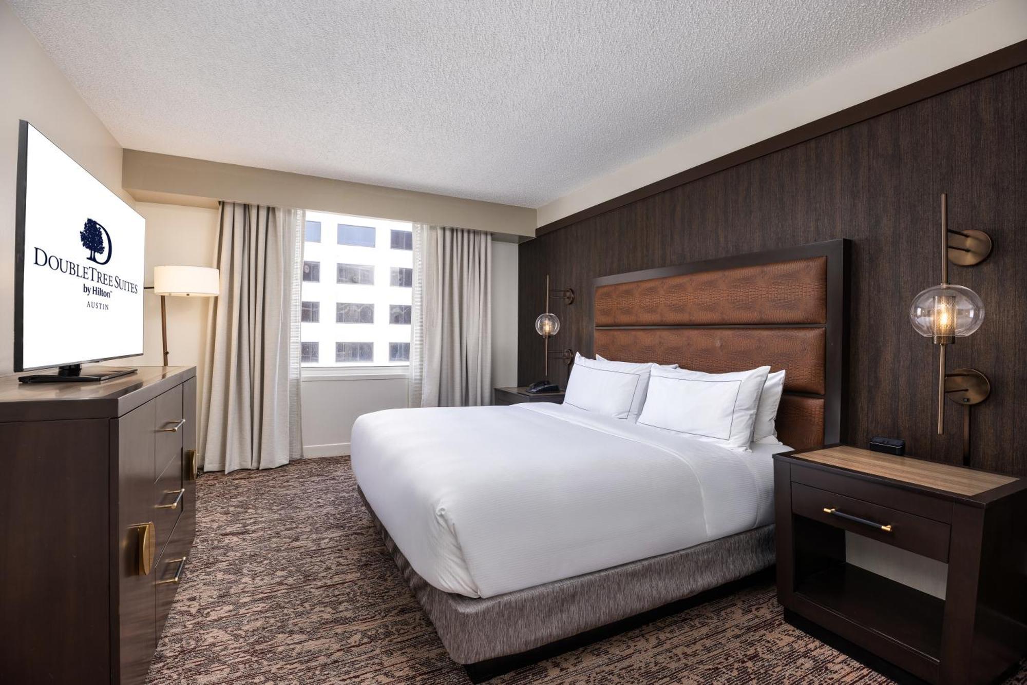 Doubletree Suites By Hilton Austin Downtown Capitol Ngoại thất bức ảnh
