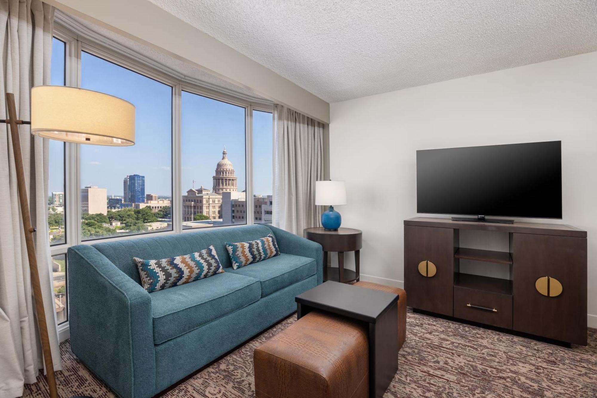 Doubletree Suites By Hilton Austin Downtown Capitol Ngoại thất bức ảnh