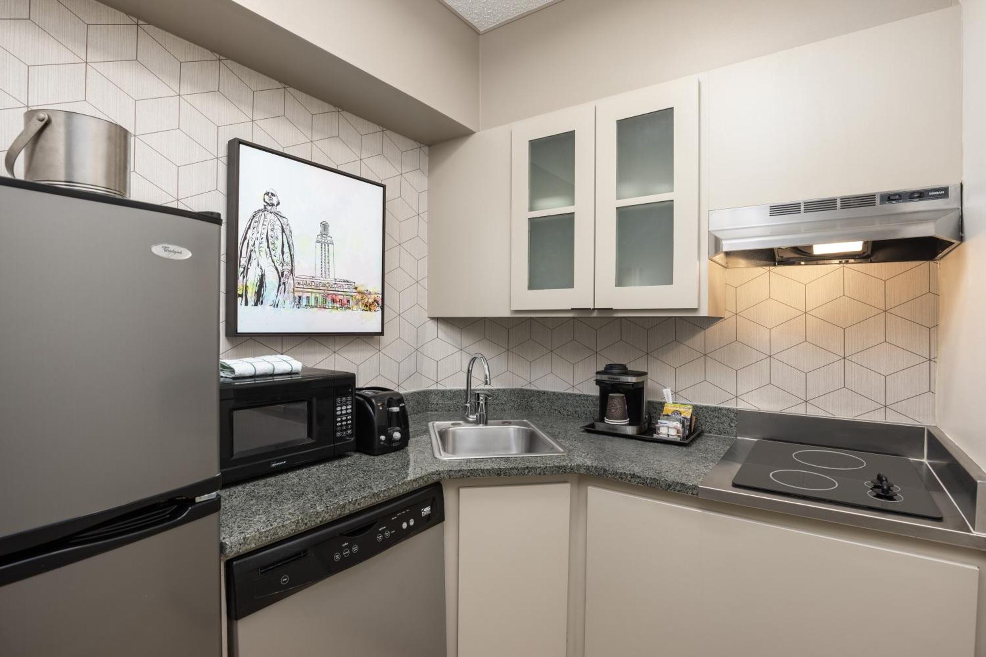 Doubletree Suites By Hilton Austin Downtown Capitol Ngoại thất bức ảnh